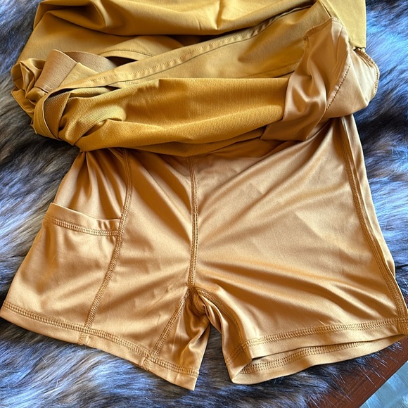 Greg Norman Collection *NWT* Women’s Golf Skort - Picture 4 of 9